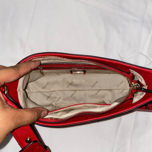 Georgina Top Zip Shoulder Bag. Red. - Picture 3 of 3